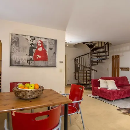 Sisi Apartment *