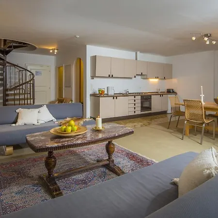 Apartment Sisi *